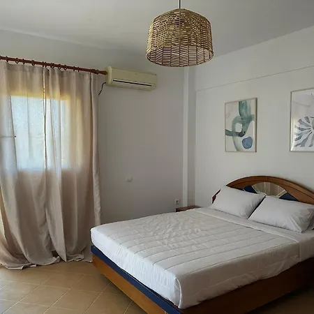 아파트 Holiday Apartments Dhermi